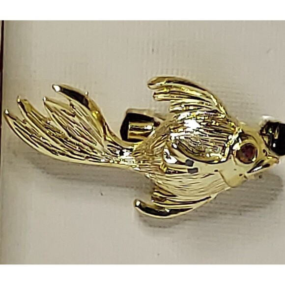Volupte Pin Goldfish Metal 1 1/2" - Picture 1 of 4